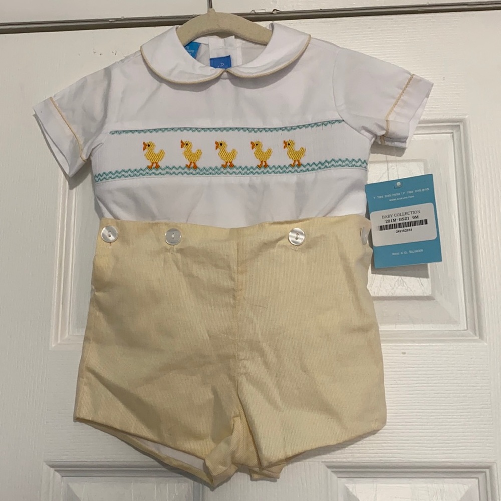 Smocked Duck Button On Short - 9 month